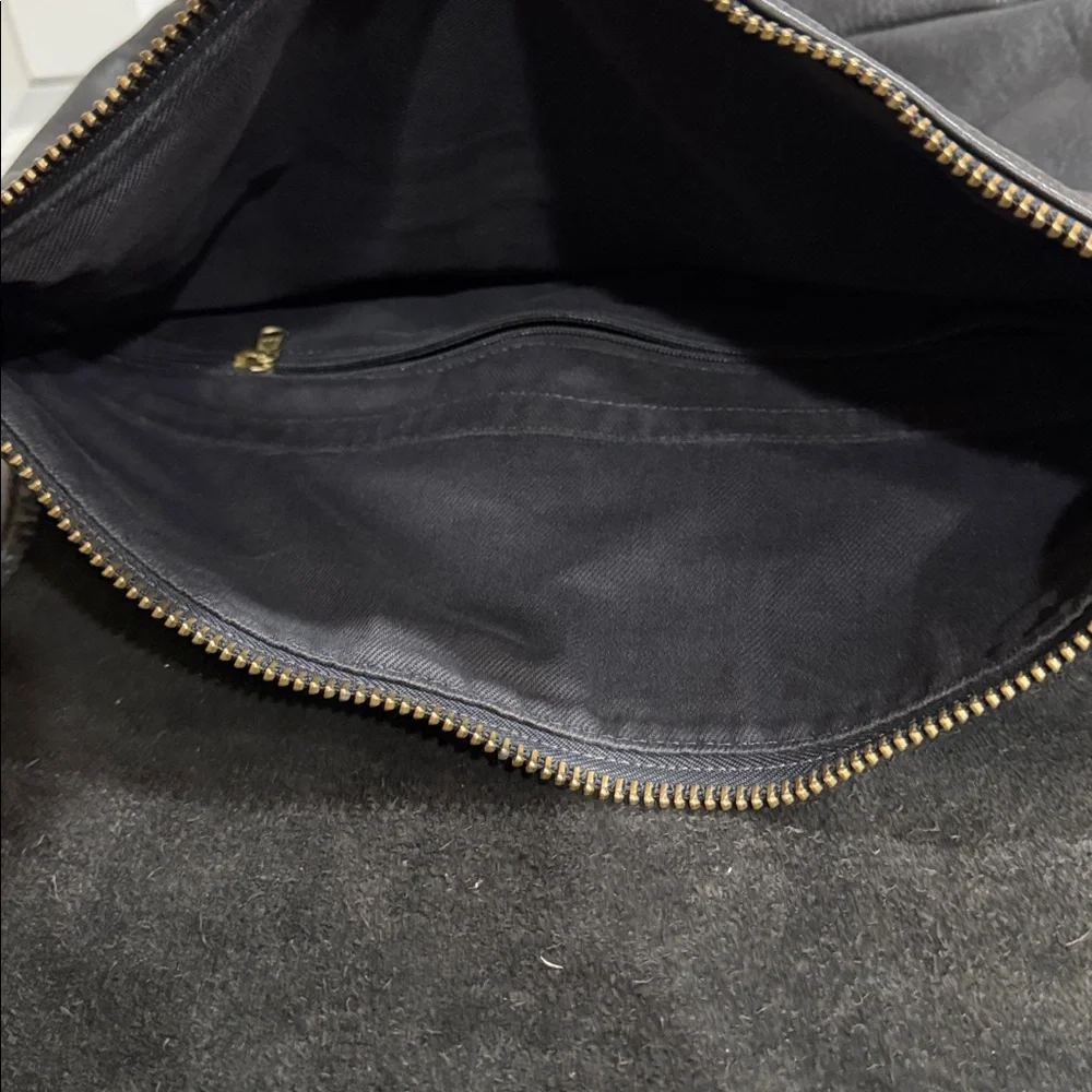 Elegant black pebble  Leather Messenger Bag
